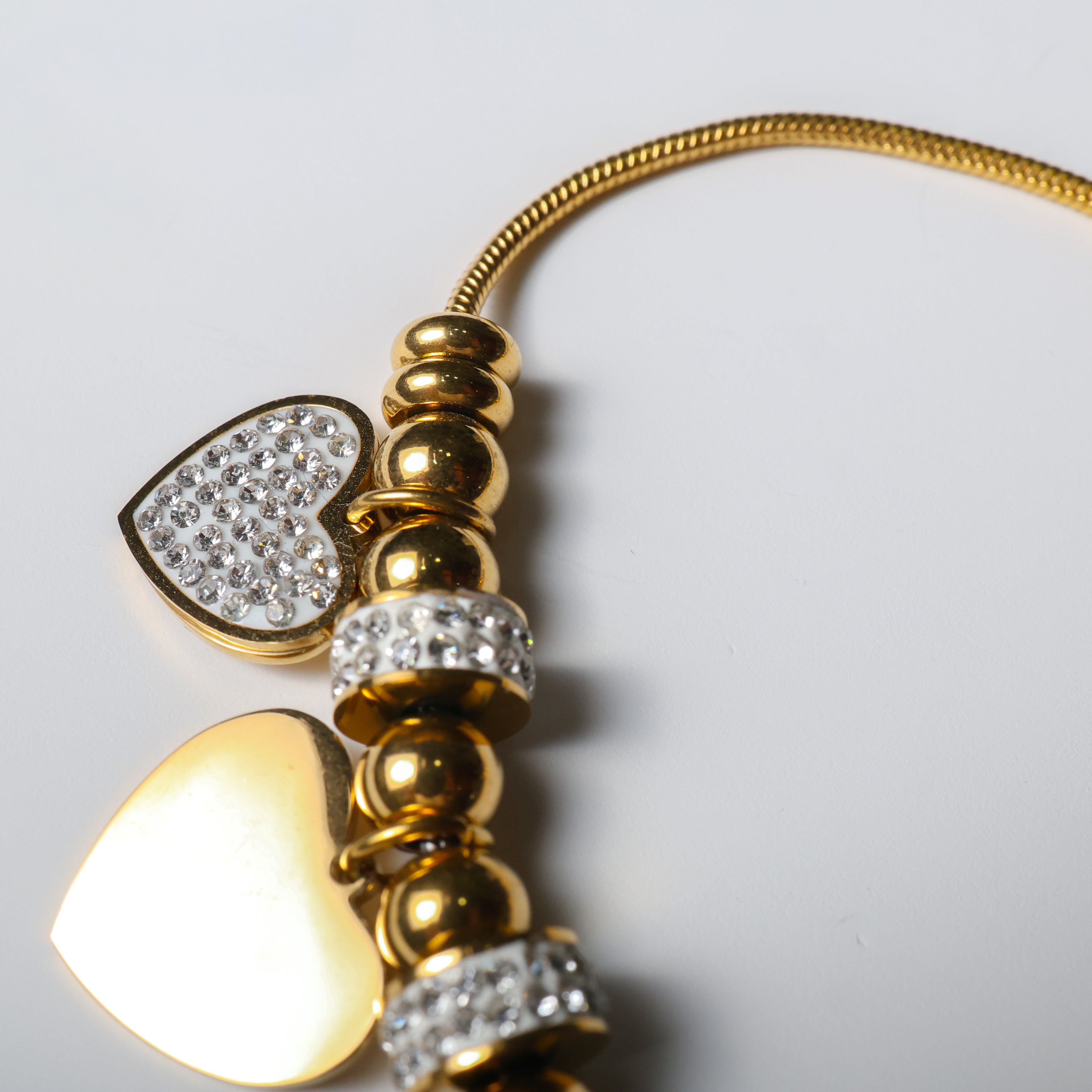 Bracciale con finiture oro