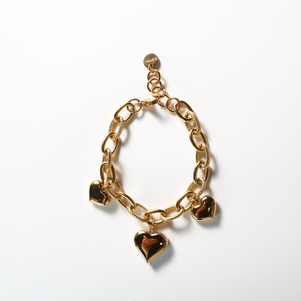Bracciale catena acciaio con cuori pendenti