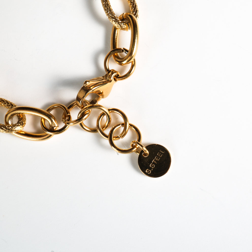 Bracciale catena acciaio con cuori pendenti