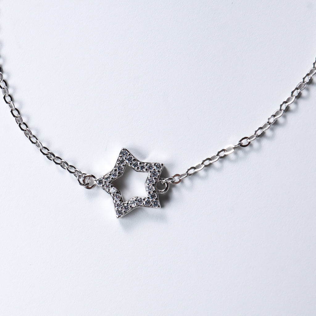 Bracciale argento catena con stella  e zirconi