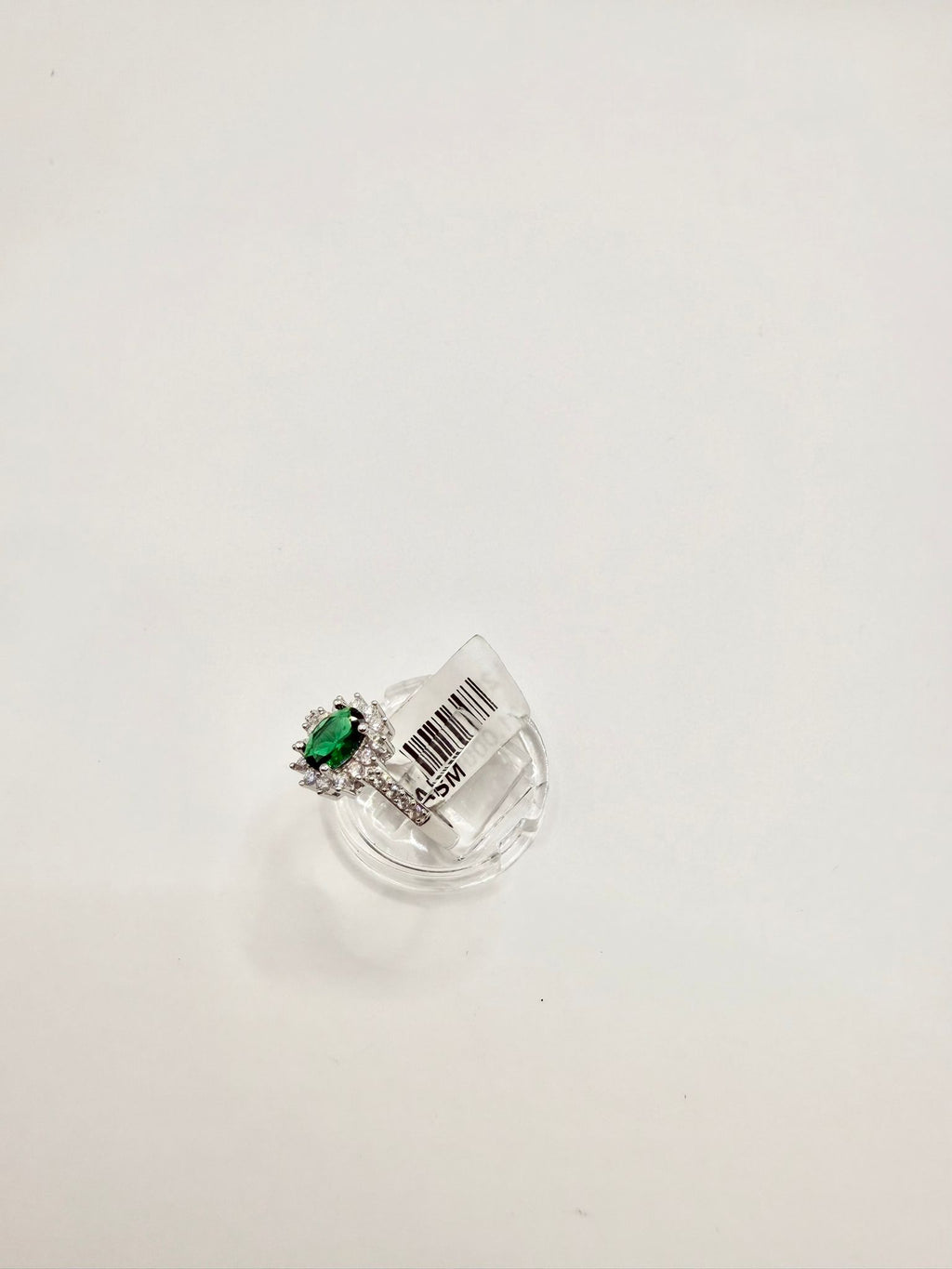 Anello smeraldo verde e zirconi anche su montatura