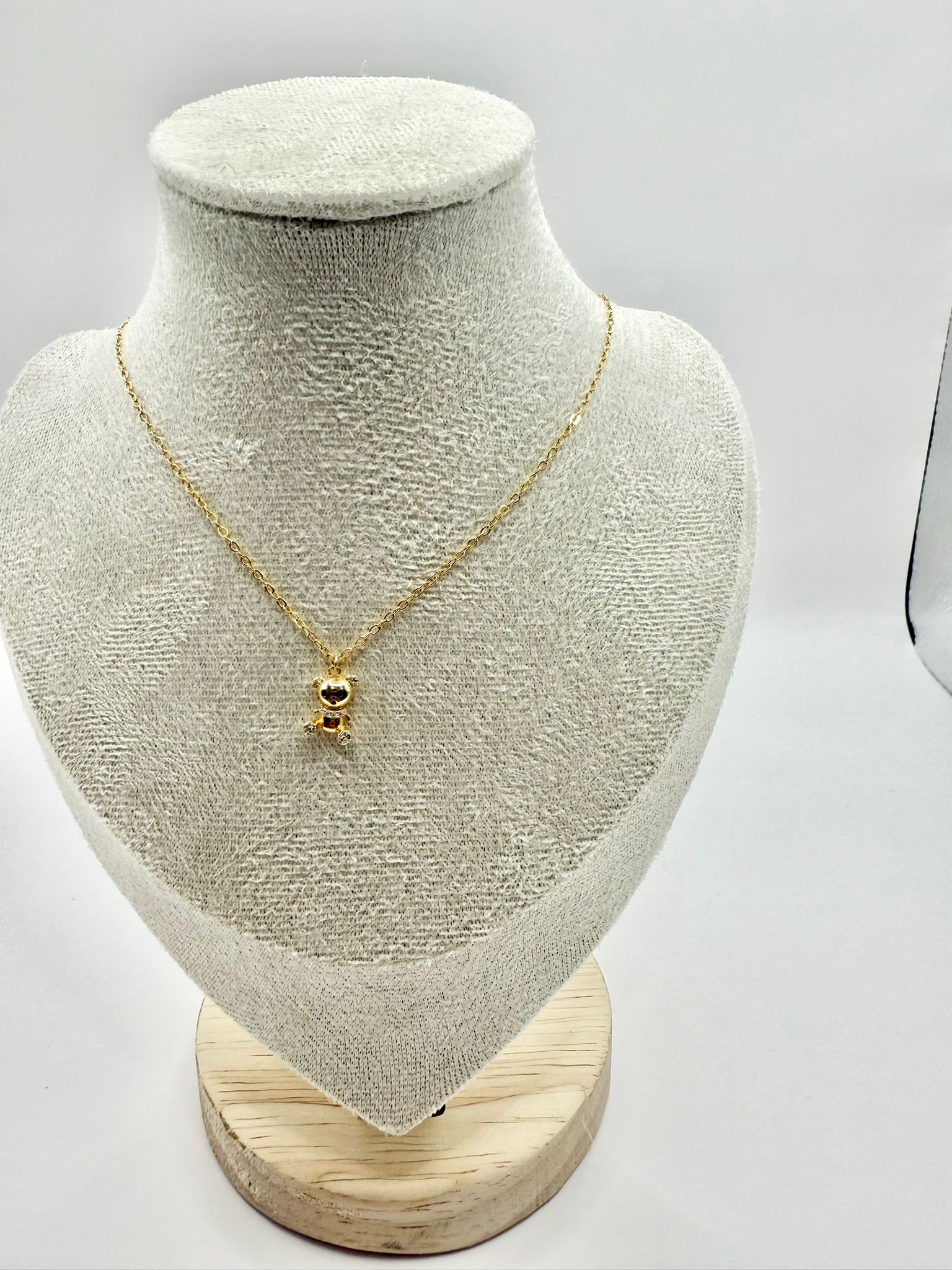 Collana color oro con orsetto in argento 925