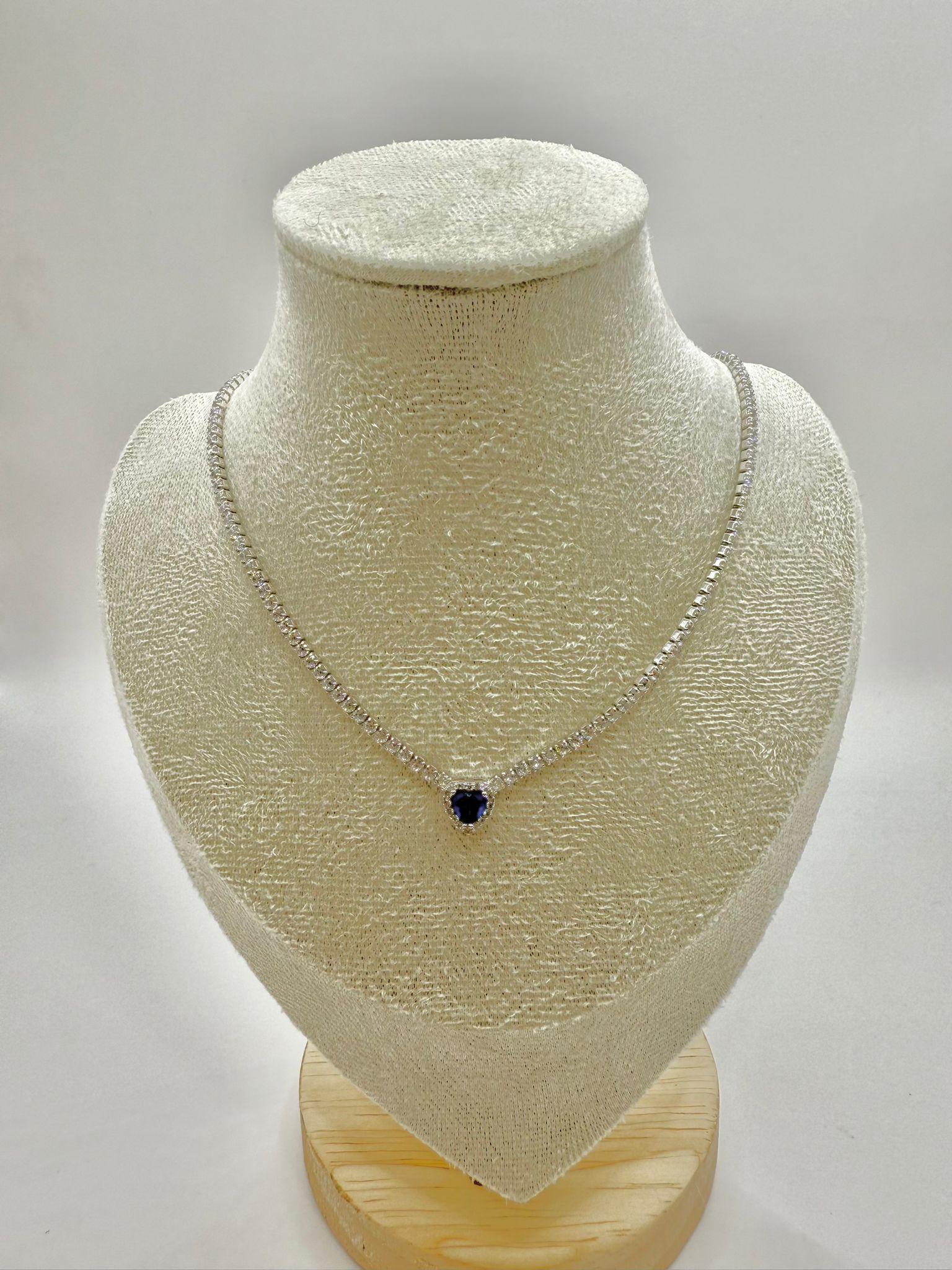 Collana tennis con cuore zaffiro blu in argento 925