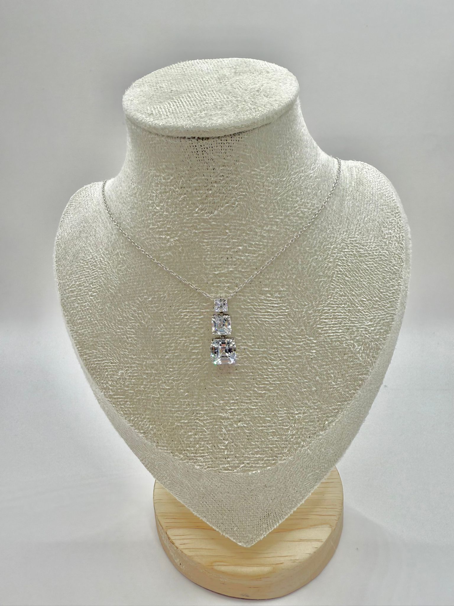 Collana completa con ciondolo trilogy